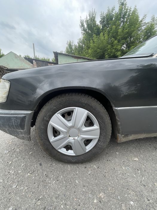Mercedes Benz  W124