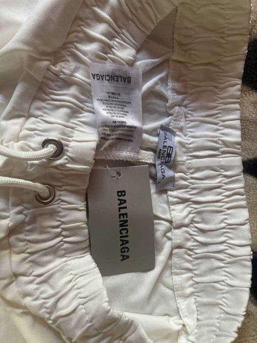Шорти Balenciaga