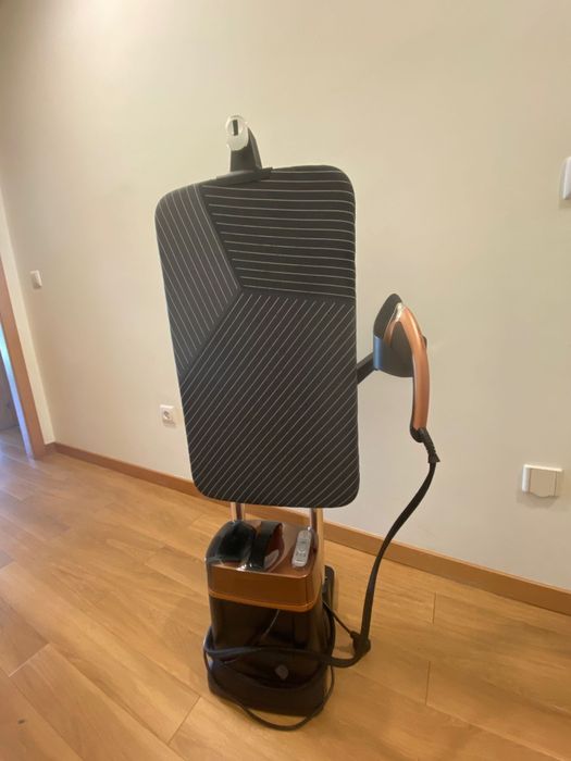 Ferro a vapor vertical ROWENTA ixeo power