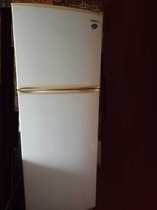 Продам холодильник Самсунг саморозморозка