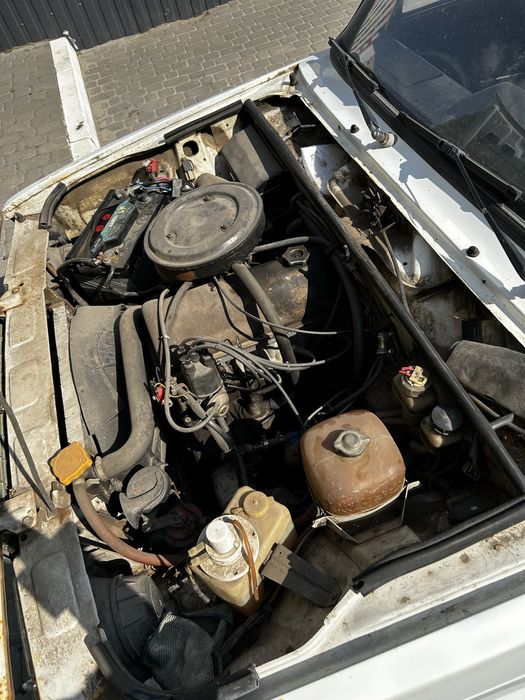 Жигули Ваз 2107 2001 год