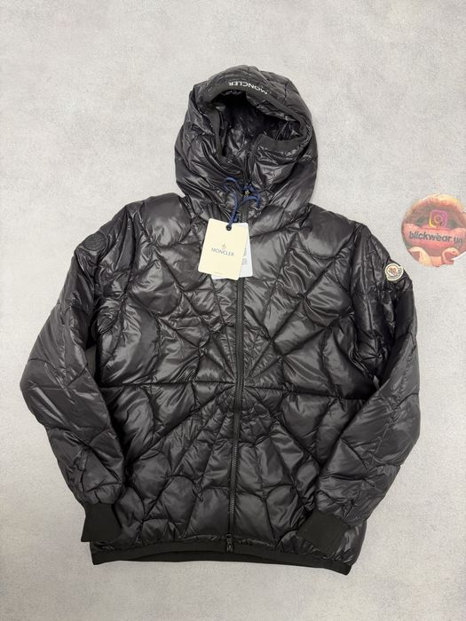 куртка пуховик Moncler Spider puffer polo balenciaga maison