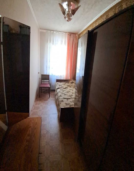 Продам 2-кімнатну  квартиру в Чугуєві