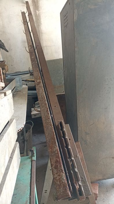 SUCATA METÁLICA (para desocupar)