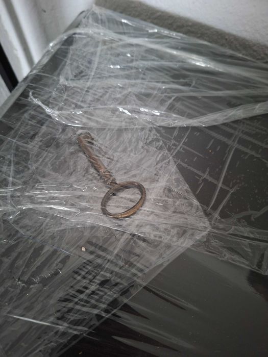 Movel com bar secreto em madeira maciça