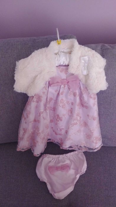 Piękna i elegancka sukienka na chrzest,komunię,wesele,sesję i inne.