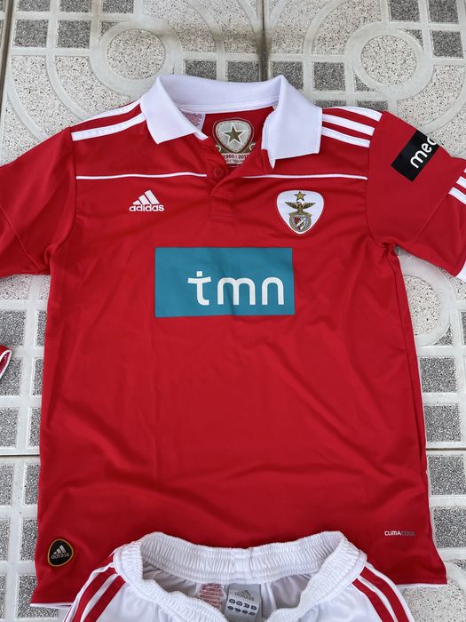 Equipamento SL Benfica 2010/2011