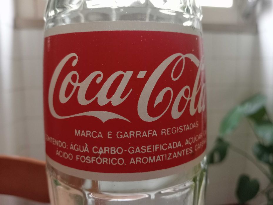 Vintage Coca-Cola garrafa de vidro de 1 litro anos 80