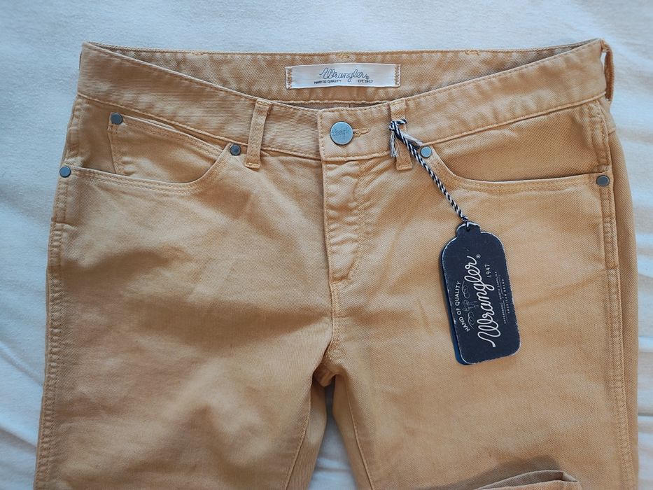 Wrangler Molly W28 L34