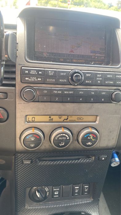 Narava D40 2.5 dci 2010