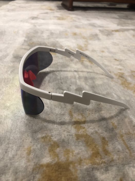 Óculos de sol espelhados