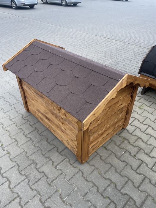 Buda dla psa z ocieplaną podłogą