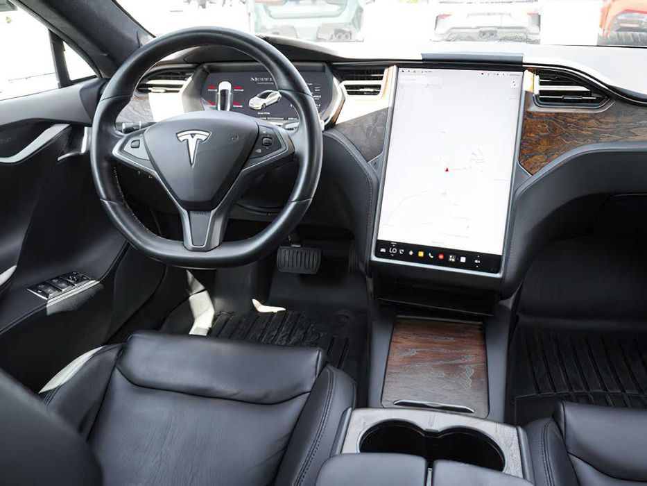 Tesla Model S      2019