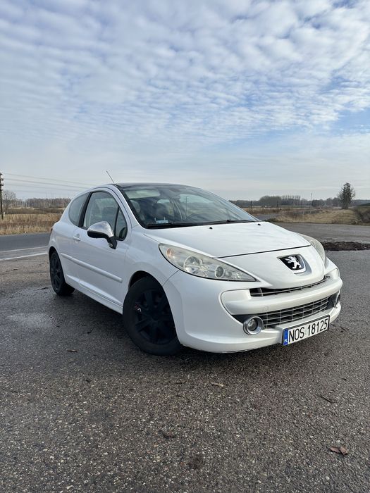 Peugeot 207 1.6 benzyna Panorama 142 tyś przebiegu