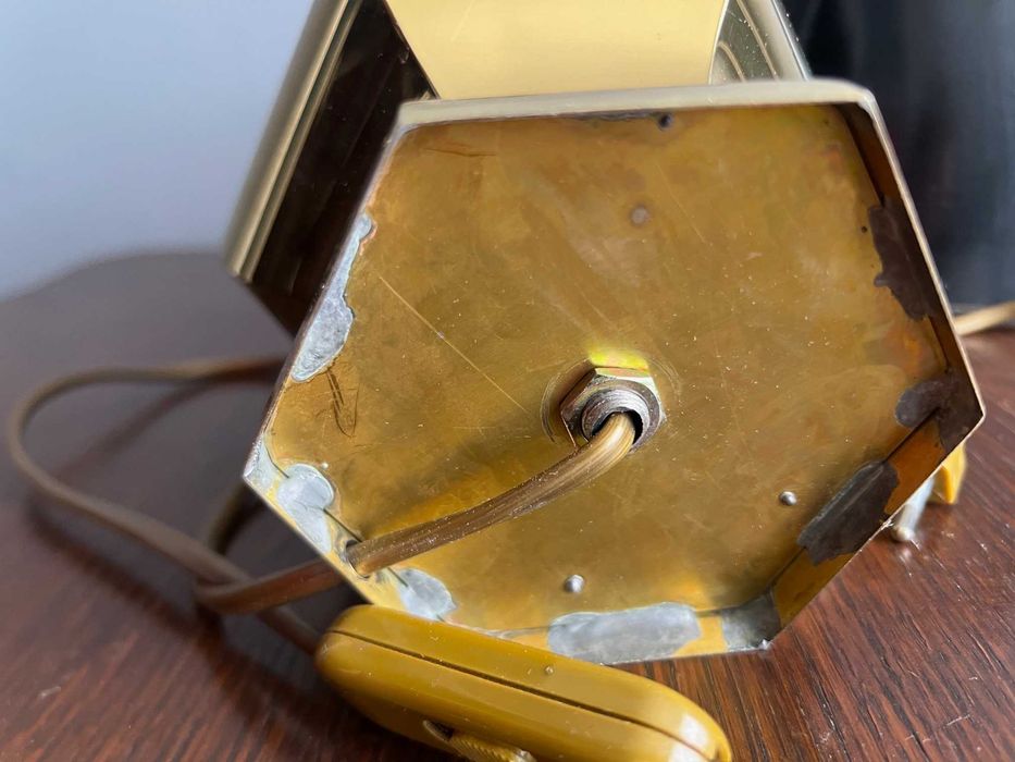 Вінтажна лампа у стилі голлівудського регентства 1970-х років