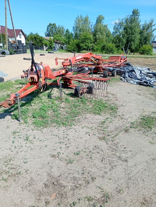 Zgrabiarka dwu karuzelowa kuhn 7822