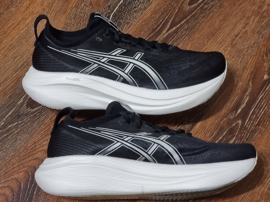 Оригінал 100% чоловічі кросівки asics nimbus 27   eur 44.5