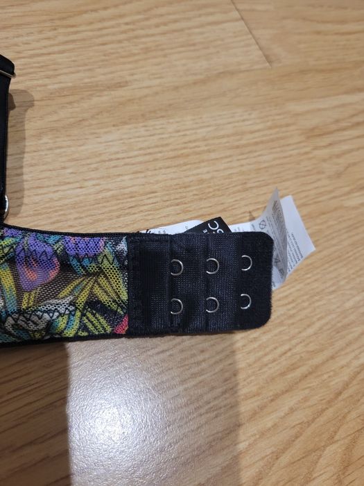 Biustonosze firmy Sinsay 85C