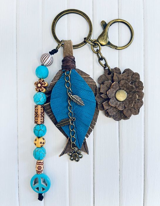 Skórzana zawieszka do torebki, brelok amulet Nr6, ręcznie robiony