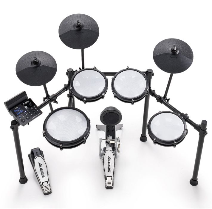 Bateria Alesis Nitro Max