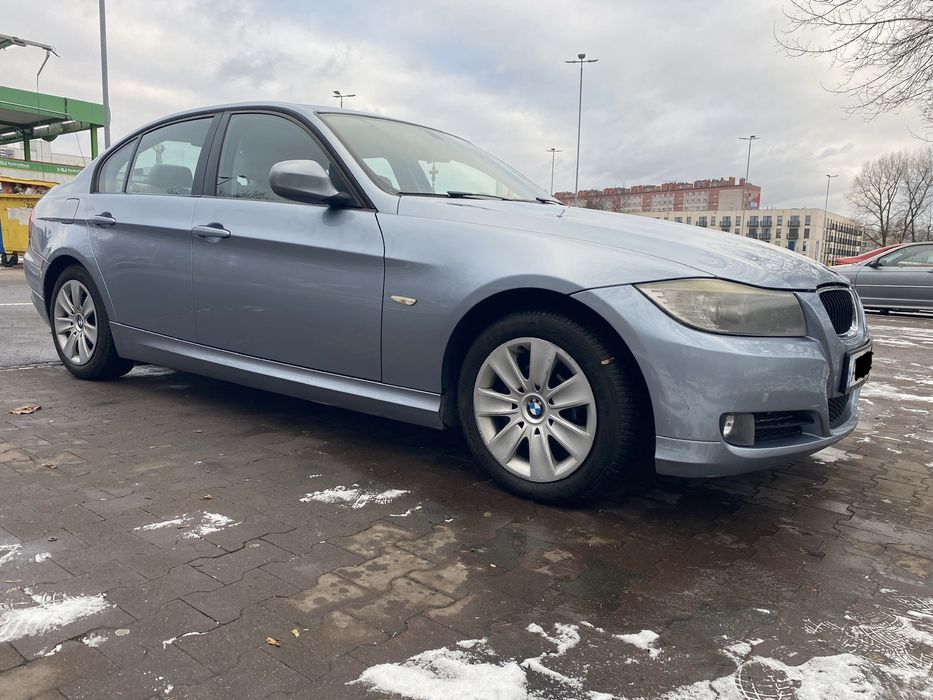 Продам BMW 318D E90