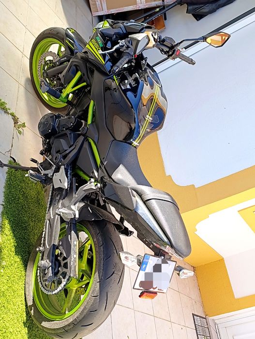 Vendo KAWASAKI Z650
