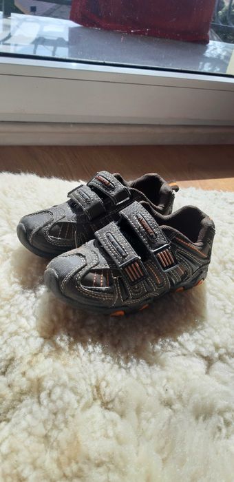 Buty chłopięce  r. 24