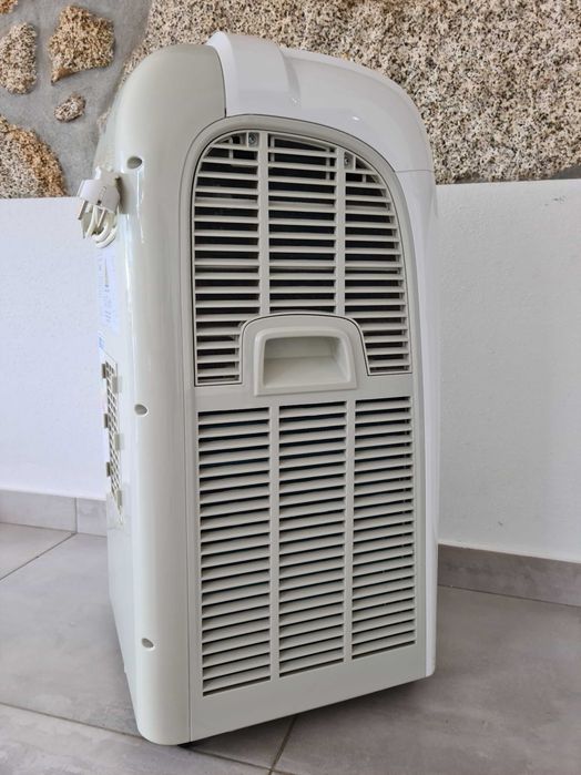 Ar condicionado  portátil Delba 14000btu