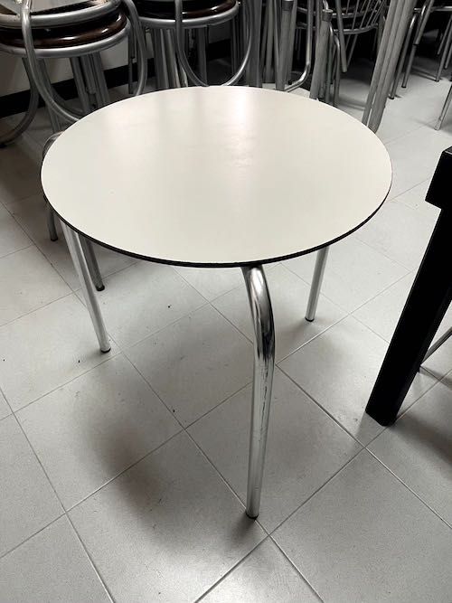 Mesas e cadeiras para café restaurante, desde 10 eur