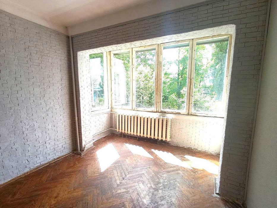 Без комісії! Продам 3к.кв. біля ст.м.Житомирська і Академмістечко!