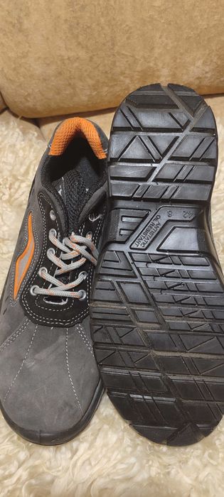 Ботинки черевики з металевим носком