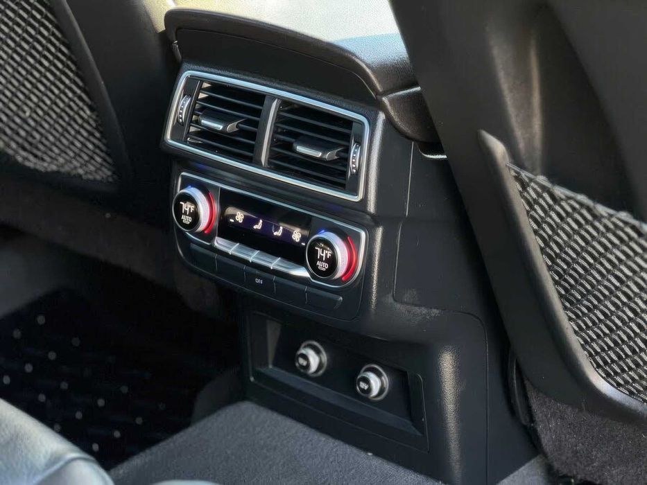 Audi Q7 45 TFSI quattro Premium Plus      2019