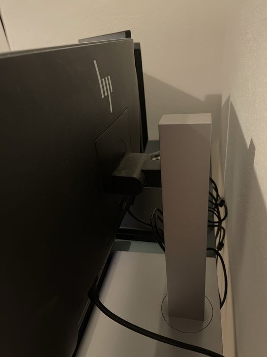 HP EliteDisplay E223