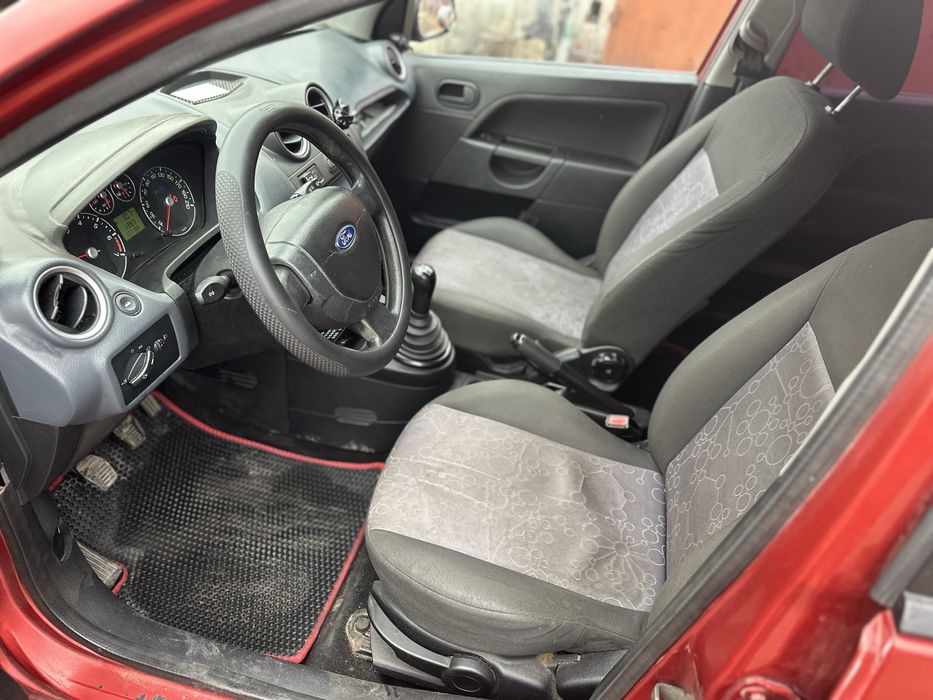 Форд фієста Газ-4