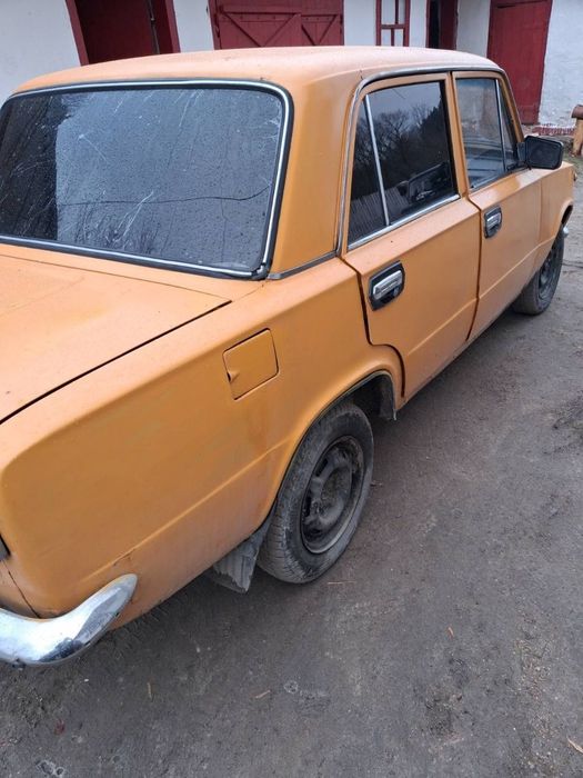 ВАЗ 2101 деталі по тел або пишіть