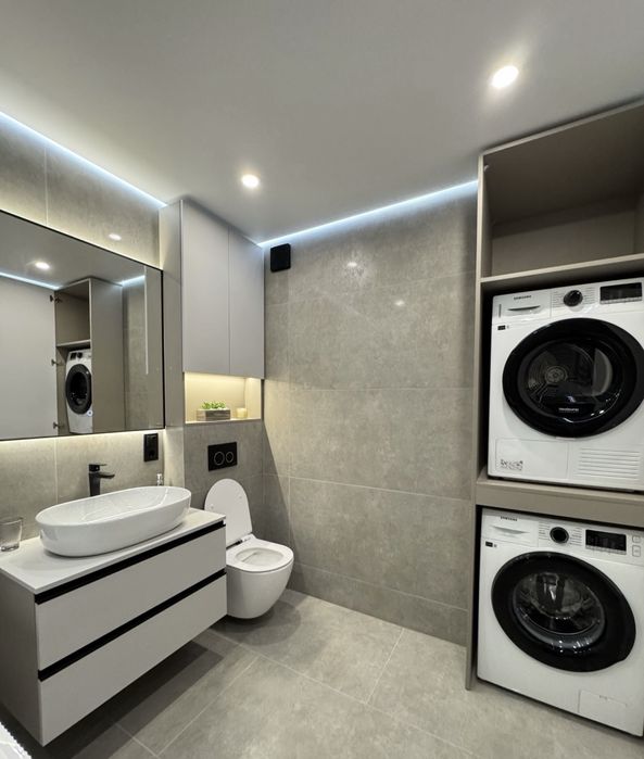 Продаж 3-х кімнатної квартири з сучасним ремонтом і технікою