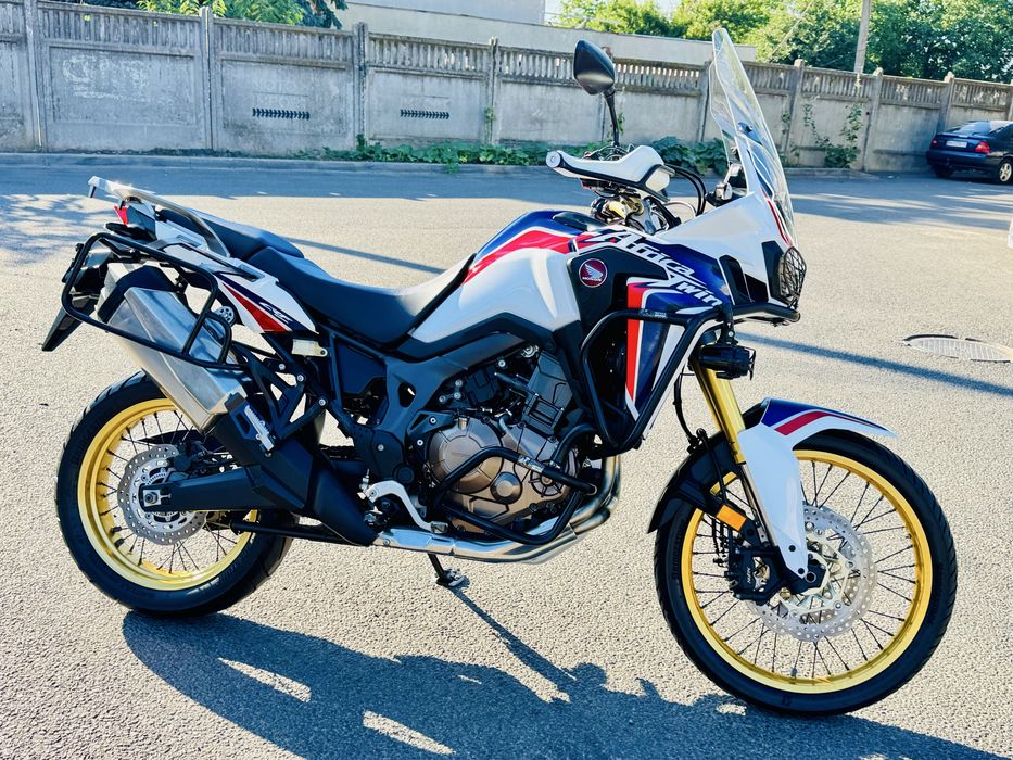 мотоцикл Honda Africa CRF1000 в оригіналі тільки з Японії