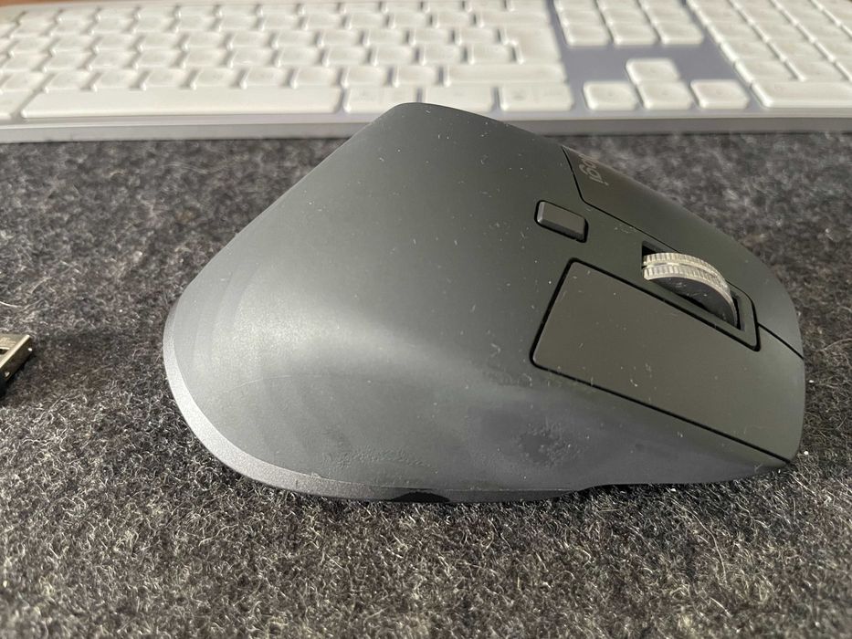 Rato Logitech MX Master 3S (bom estado)