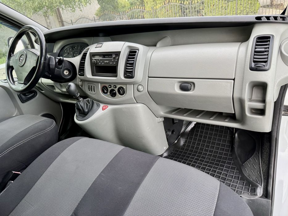 Оpel Vivaro Extra Long Ідеальний Стан Пасажир 8+1 Все В Рідній Фарбі!!! 1.9 Турбо Дизель
