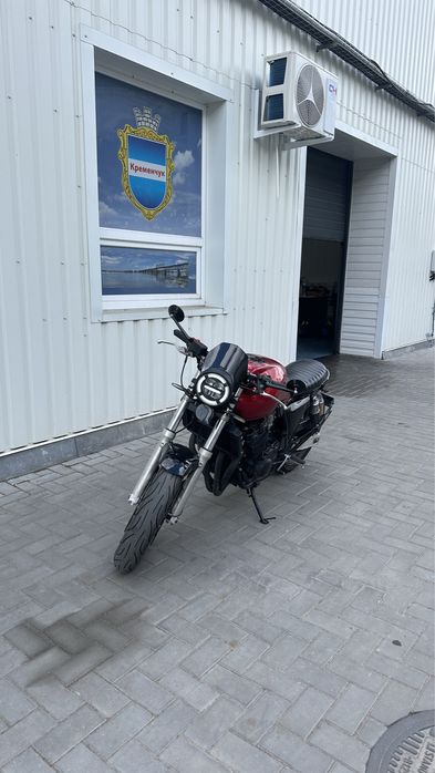 Honda CB400 SF Cafe racer