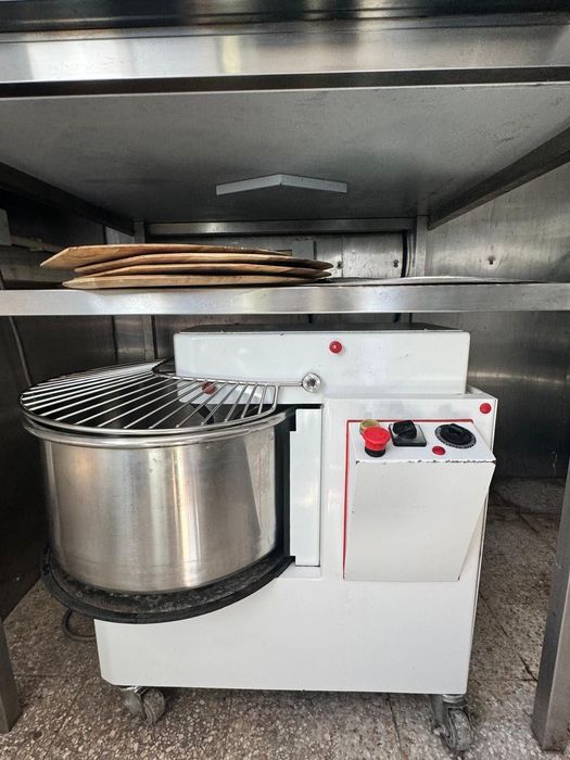 Amassadora Profissional para Padaria/Pizzaria Negociavel