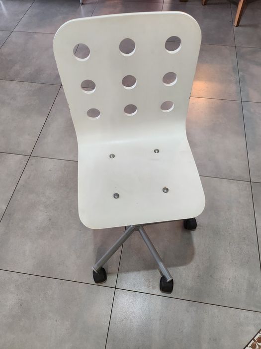 Krzeslo obrotowe dla dzieci ikea