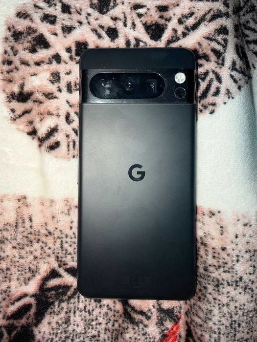 Google Pixel 8 PRO
