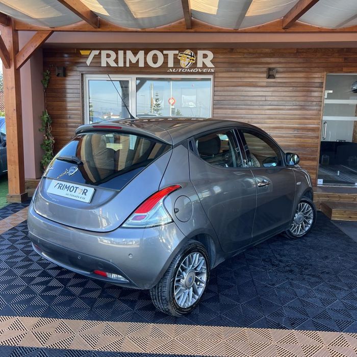 Lancia Ypsilon 1.3 M-jet S&S Gold