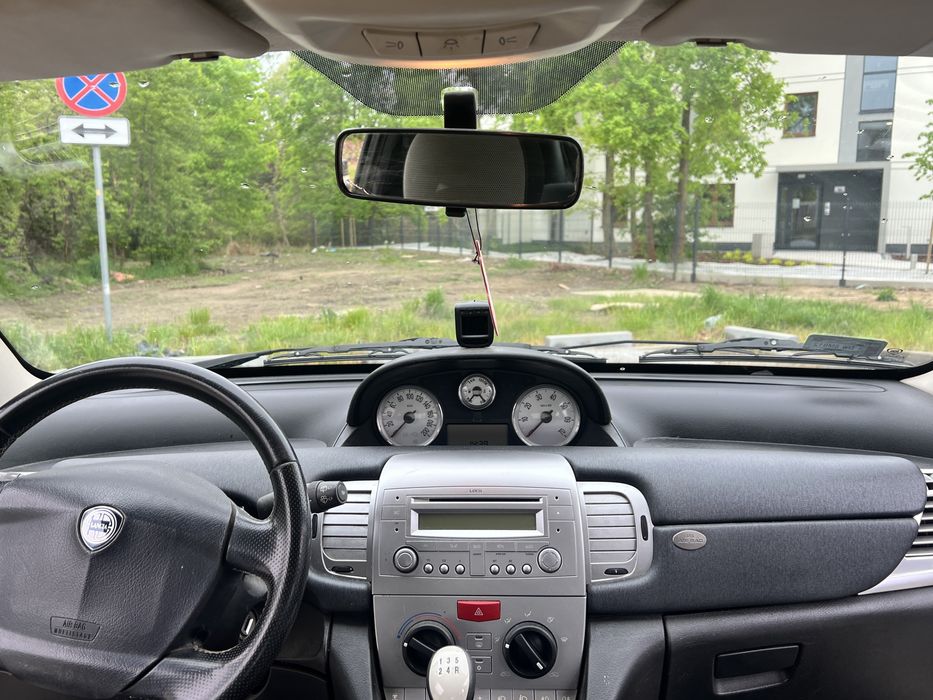 Lancia Ypsilon 1.2 benzyna