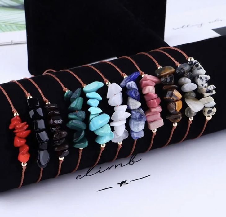 Bransoketka granat na sznurku