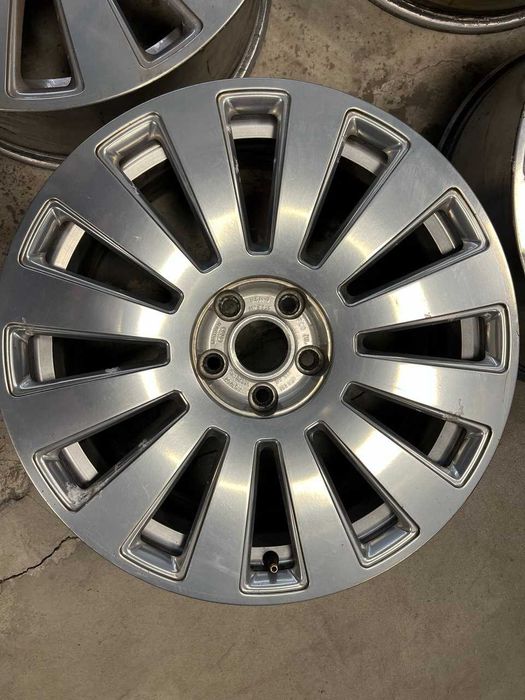Диски R19 Audi 5x112 ET45 4E0601025