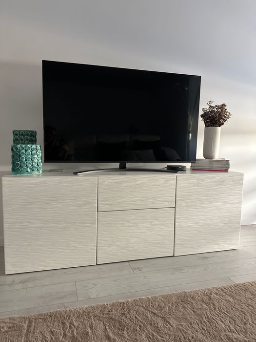 Aparador Branco com revelo -IKEA