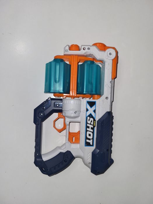 Zabawkowy pistolet, wyrzutnia Xshot