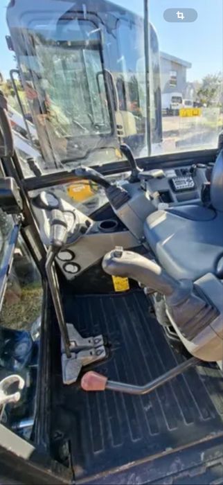 Mini giratoria bobcat E27Z 2021